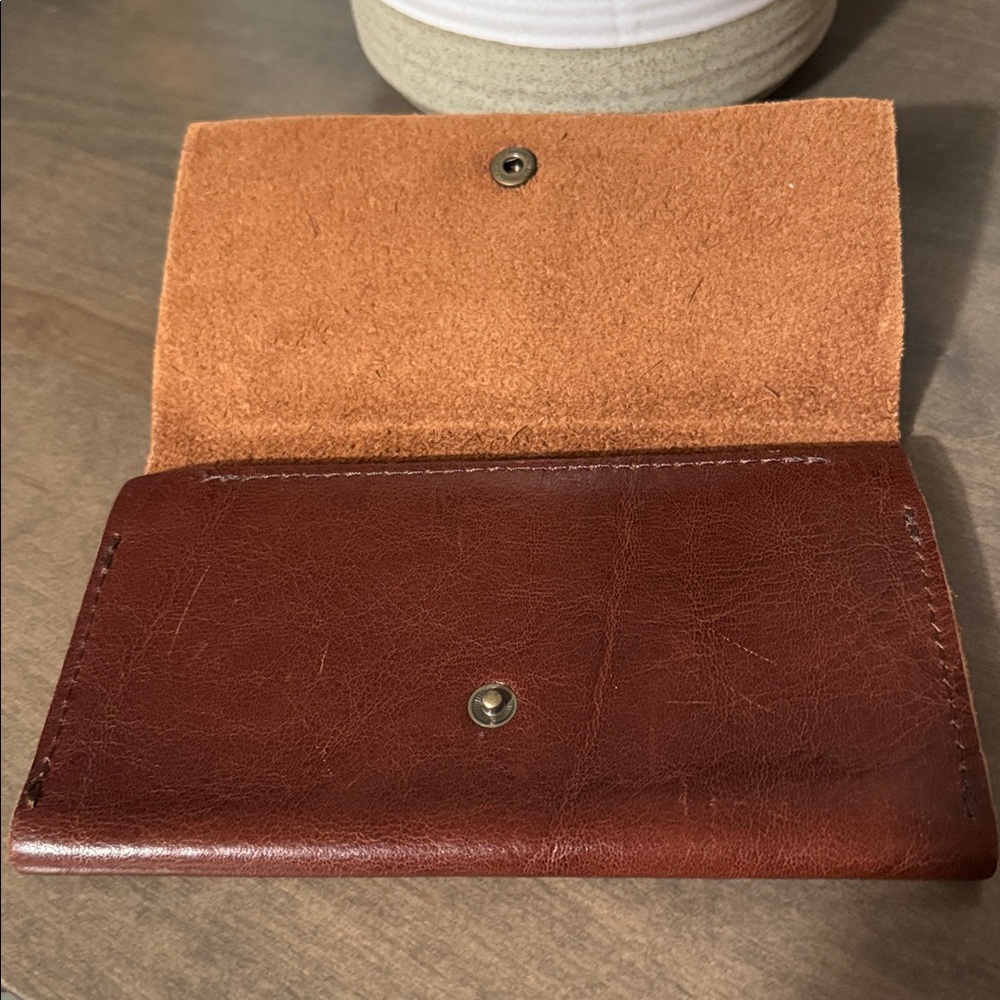 Beautiful Portland Leather Rancher Wallet - Acorn - Picture 3 of 4